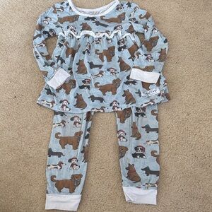 Bella and Omi Holiday Dog Lounge Set 4